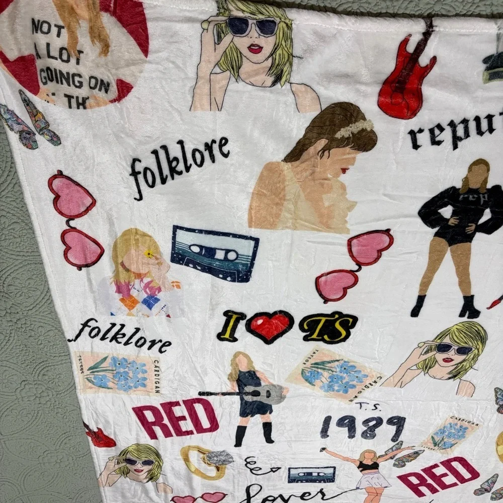 Taylor Swift Fan Art Fleece Throw Blanket | Red 1989 Folklore Fearless